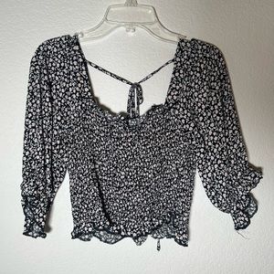 Floral Ruched Mid Sleeve Cropped Top